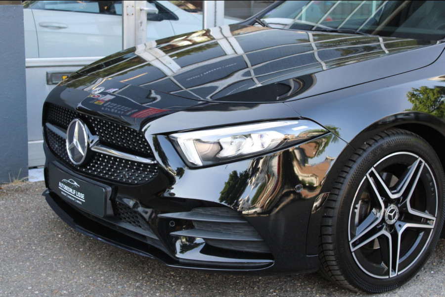 Mercedes-Benz A-Klasse 180 Business Solution AMG Pano Navi