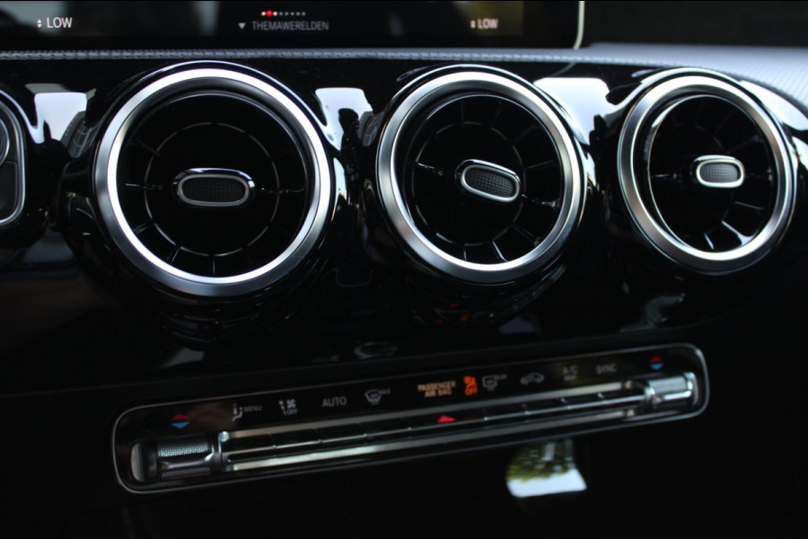 Mercedes-Benz A-Klasse 180 Business Solution AMG Pano Navi