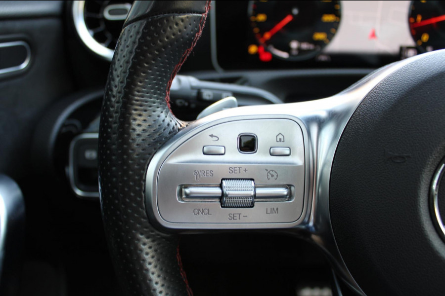 Mercedes-Benz A-Klasse 180 Business Solution AMG Pano Navi