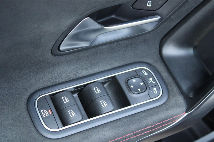 Mercedes-Benz A-Klasse 180 Business Solution AMG Pano Navi