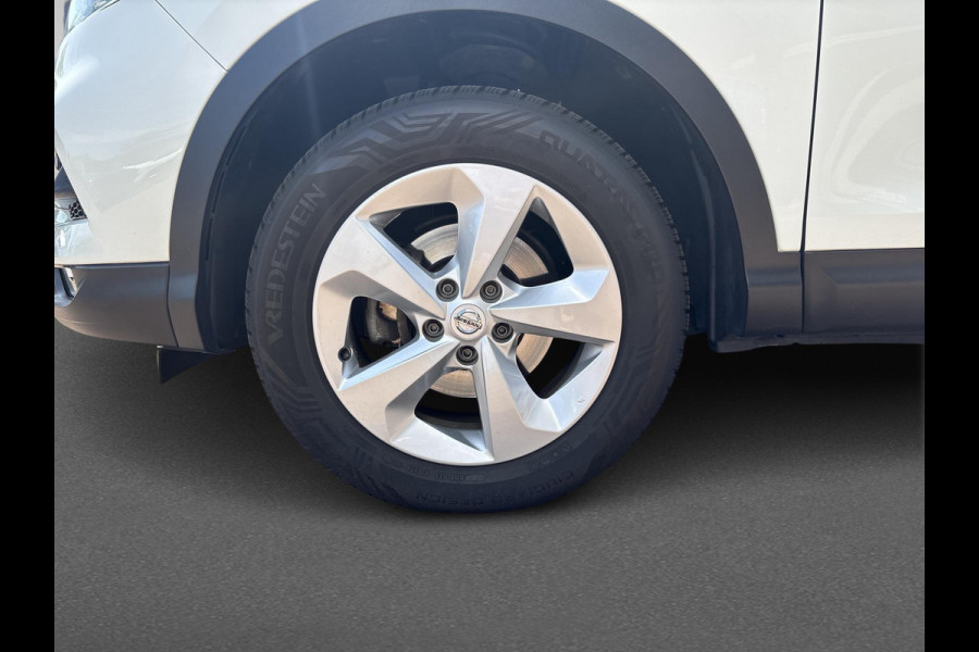 Nissan QASHQAI 1.2 N-Connecta | navigatie | cruise control | climate control | trekhaak | dealer onderhouden