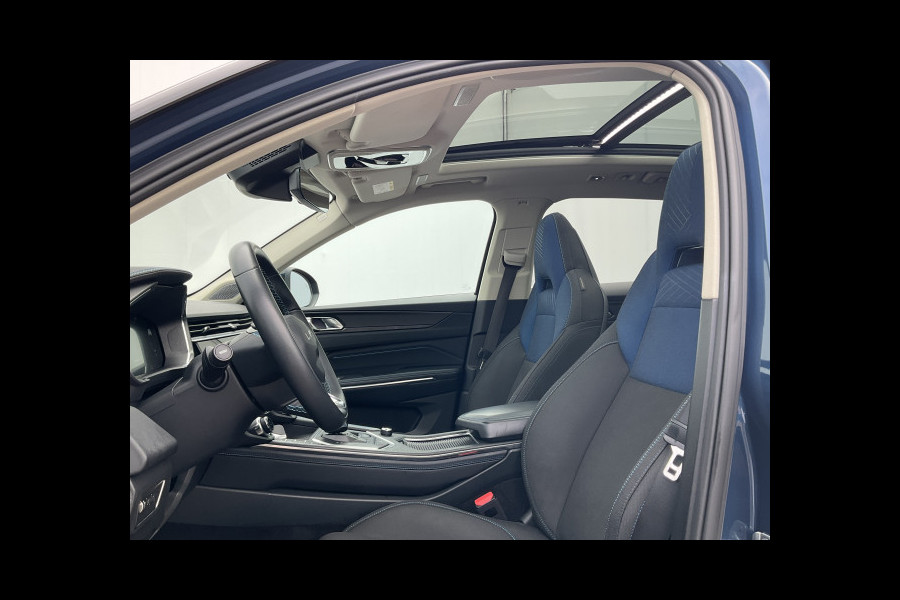 Lynk & Co 01 1.5 Plug-in 360° Carplay Stoelverw Incl.BTW Pano.dak PHEV