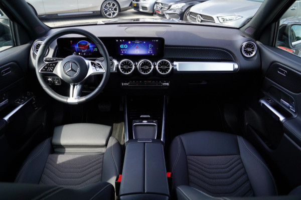 Mercedes-Benz EQB 250+ Essential Line 71 kWh | Trekhaak | LuxeLeder | Spoorassistent | DAB+ | Applecarplay | Stoelverwarming | CAM