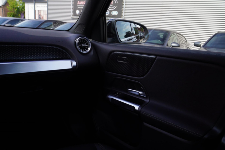 Mercedes-Benz EQB 250+ Essential Line 71 kWh | Trekhaak | LuxeLeder | Spoorassistent | DAB+ | Applecarplay | Stoelverwarming | CAM
