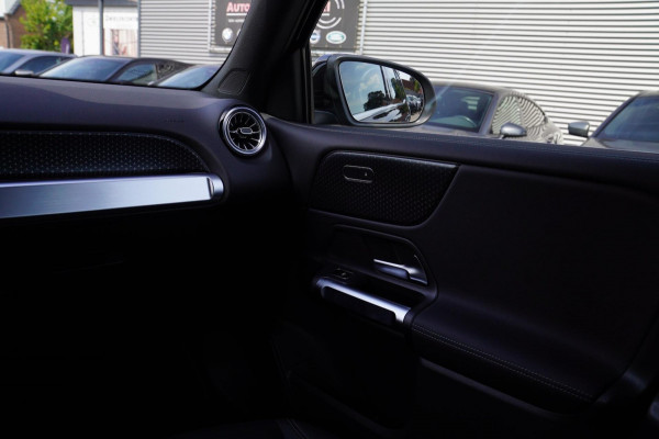 Mercedes-Benz EQB 250+ Essential Line 71 kWh | Trekhaak | LuxeLeder | Spoorassistent | DAB+ | Applecarplay | Stoelverwarming | CAM