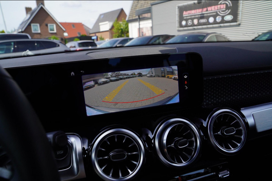 Mercedes-Benz EQB 250+ Essential Line 71 kWh | Trekhaak | LuxeLeder | Spoorassistent | DAB+ | Applecarplay | Stoelverwarming | CAM