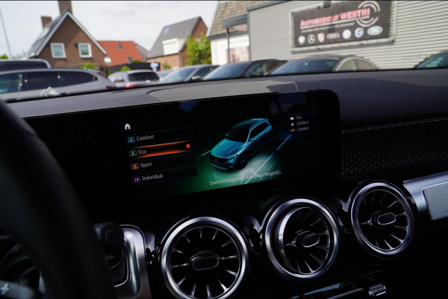 Mercedes-Benz EQB 250+ Essential Line 71 kWh | Trekhaak | LuxeLeder | Spoorassistent | DAB+ | Applecarplay | Stoelverwarming | CAM
