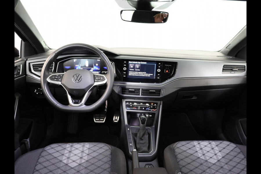 Volkswagen Taigo 1.0 TSI R-Line 116 pk Automaat (DSG) | Verlengde garantie | Navigatie via App | Parkeersensoren | LED koplampen | Black Style pakket | R-Line |