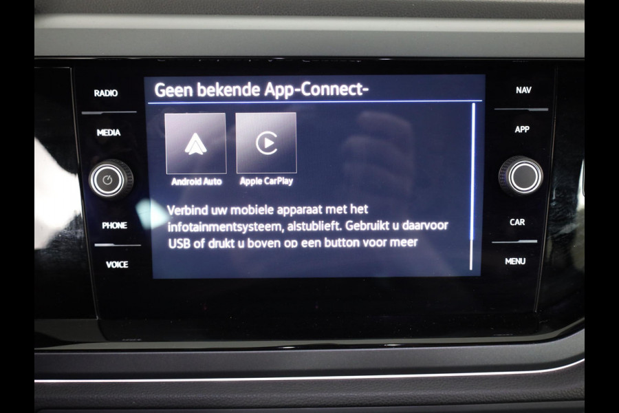 Volkswagen Taigo 1.0 TSI R-Line 116 pk Automaat (DSG) | Verlengde garantie | Navigatie via App | Parkeersensoren | LED koplampen | Black Style pakket | R-Line |