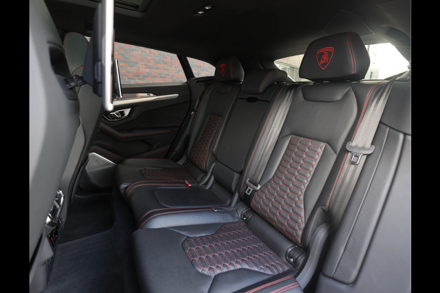 Lamborghini Urus 4.0 V8 | Carbon - ADAS - Pano - B&O - Massage