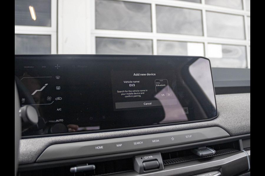 Kia EV3 Plus Advanced 58.3 kWh l Direct leverbaar | Private Lease v.a. € 542,- l Stoel Stuurverwarming l Glazen Schuifkantel dak l