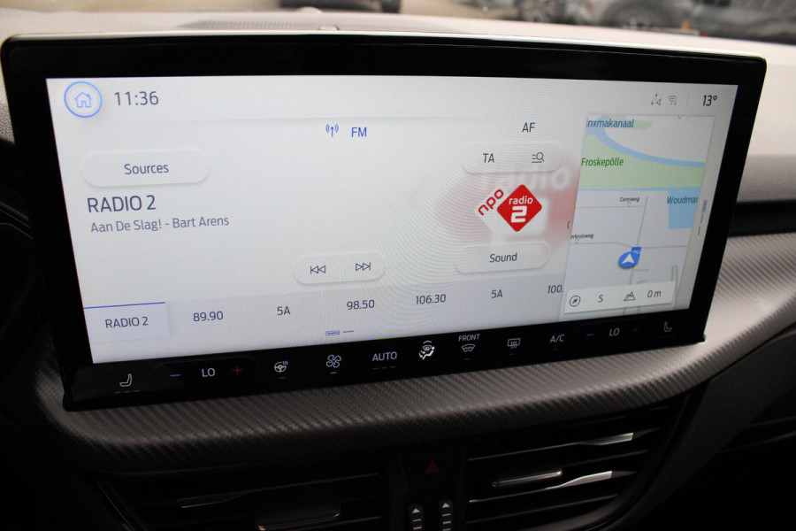 Ford Kuga 2.5 PHEV ST-Line X | SCI | 243pk Wegklapbare Trekhaak | Winterpack | Panorama dak | 19 inch velgen | Technology Pack | Solar Silver | Voorraad!