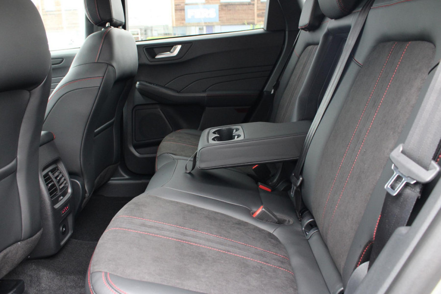 Ford Kuga 2.5 PHEV ST-Line X | SCI | 243pk Wegklapbare Trekhaak | Winterpack | Panorama dak | 19 inch velgen | Technology Pack | Solar Silver | Voorraad!