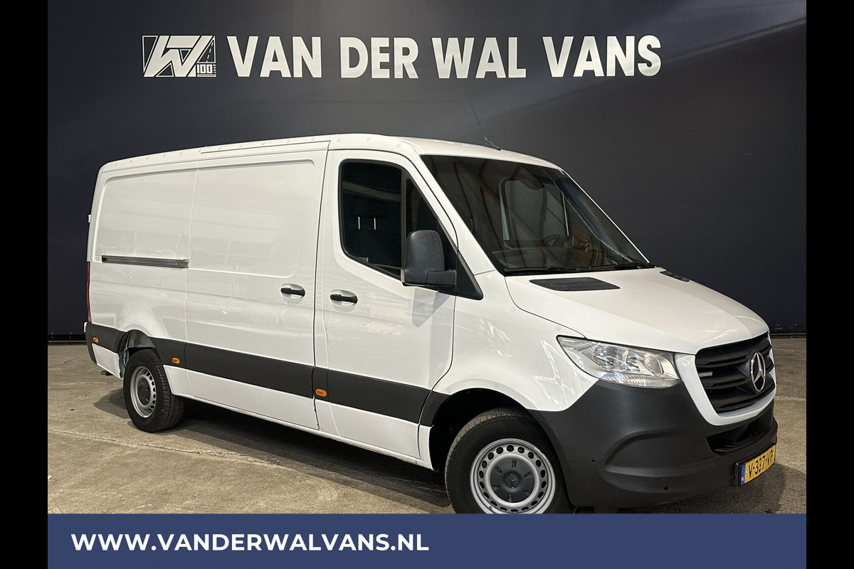 Mercedes-Benz Sprinter 316 CDI 164pk 3500kg Trekhaak L2H1 Euro6 Airco | Camera | Navigatie | Cruisecontrol Apple Carplay, Android Auto, Parkeersensoren Mercedes-Benz Sprinter 316 CDI 164pk 3500kg Trekhaak L2H1 Euro6 Airco | Camera | Navigatie | Cruisecontrol Apple Carplay, Android Auto, Parkeersensoren
