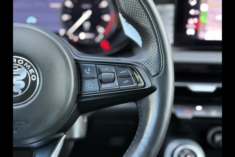 Alfa Romeo Tonale 1.3T PHEV Edizione Speciale 280PK|SOH96%|Pano|Leder|H&K|360Cam|