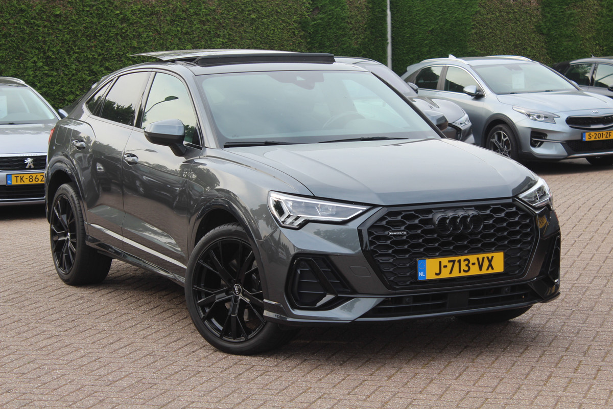 Audi Q3 Sportback 45 TFSI quattro edition one / Trekhaak / Panoramadak / Camera / Leder / 20'' / Matrix LED / Navigatie / Stoelverwarming / DAB / ACC Audi Q3 Sportback 45 TFSI quattro edition one / Trekhaak / Panoramadak / Camera / Leder / 20'' / Matrix LED / Navigatie / Stoelverwarming / DAB / ACC