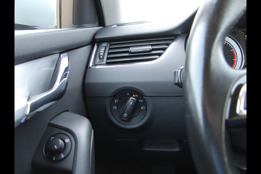 Škoda Octavia Combi 1.0 TSI 116pk DSG Style Sport | Kuipstoelen