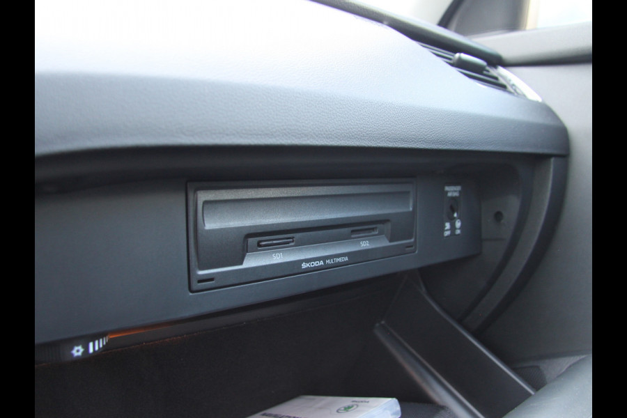 Škoda Octavia Combi 1.0 TSI 116pk DSG Style Sport | Kuipstoelen