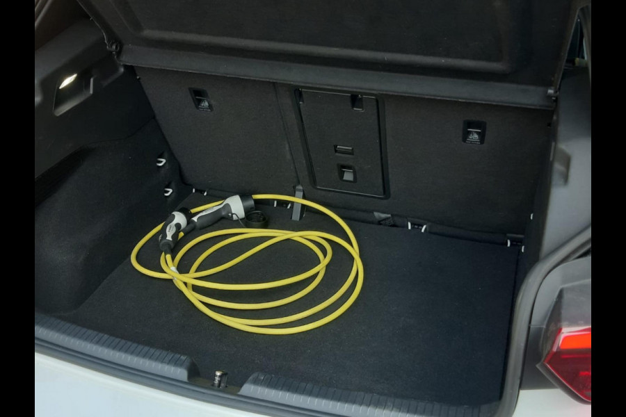 Volkswagen ID.3 First Plus 58 kWh