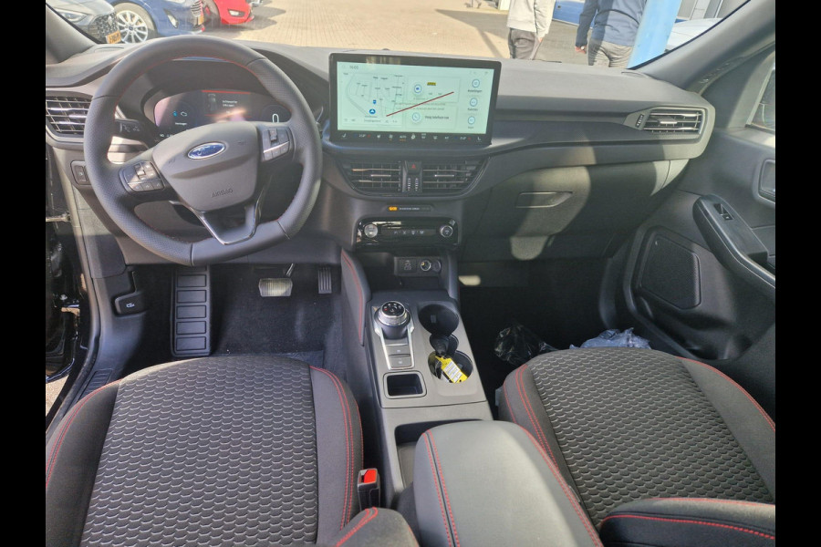 Ford Kuga 2.5 PHEV ST-Line 243 pk | Driver Assistance Pack | Wegklapbare trekhaak | 2.100 kg trekgewicht! | Winterpakket | 19 inch Licht metalen Velgen | €4.000,- prijsvoordeel!