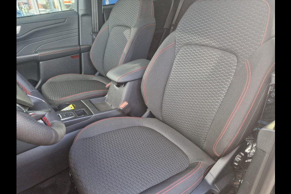 Ford Kuga 2.5 PHEV ST-Line 243 pk | Driver Assistance Pack | Wegklapbare trekhaak | 2.100 kg trekgewicht! | Winterpakket | 19 inch Licht metalen Velgen | €4.000,- prijsvoordeel!