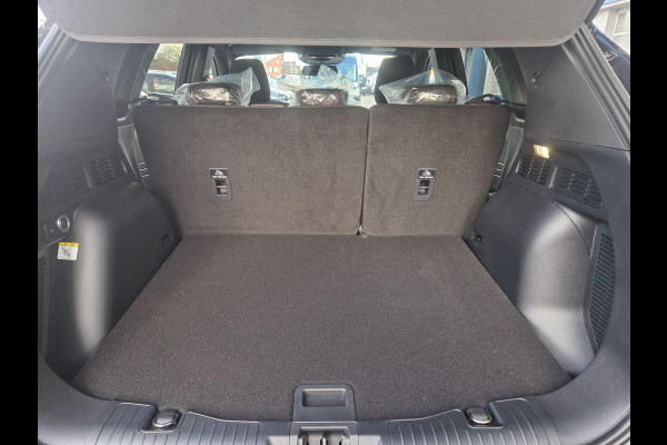 Ford Kuga 2.5 PHEV ST-Line 243 pk | Driver Assistance Pack | Wegklapbare trekhaak | 2.100 kg trekgewicht! | Winterpakket | 19 inch Licht metalen Velgen | €4.000,- prijsvoordeel!