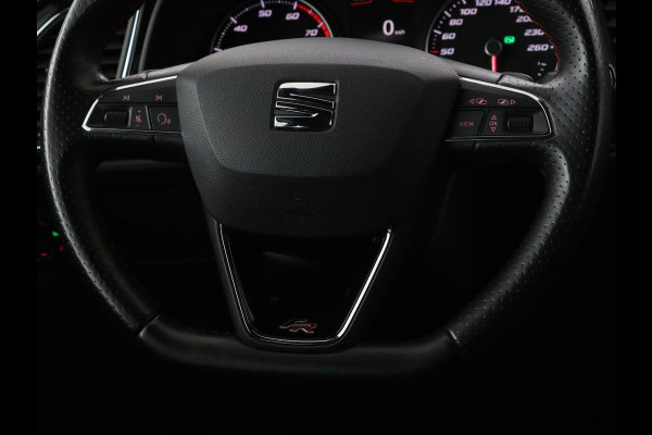 Seat León ST 1.5 TSI FR Intense | Panoramadak | DSG | Stoelverwarming | Carplay | Camera | Trekhaak | Full-LED | Keyless | Navigatie