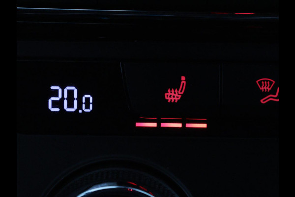 Seat León ST 1.5 TSI FR Intense | Panoramadak | DSG | Stoelverwarming | Carplay | Camera | Trekhaak | Full-LED | Keyless | Navigatie