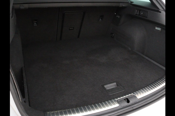 Seat León ST 1.5 TSI FR Intense | Panoramadak | DSG | Stoelverwarming | Carplay | Camera | Trekhaak | Full-LED | Keyless | Navigatie