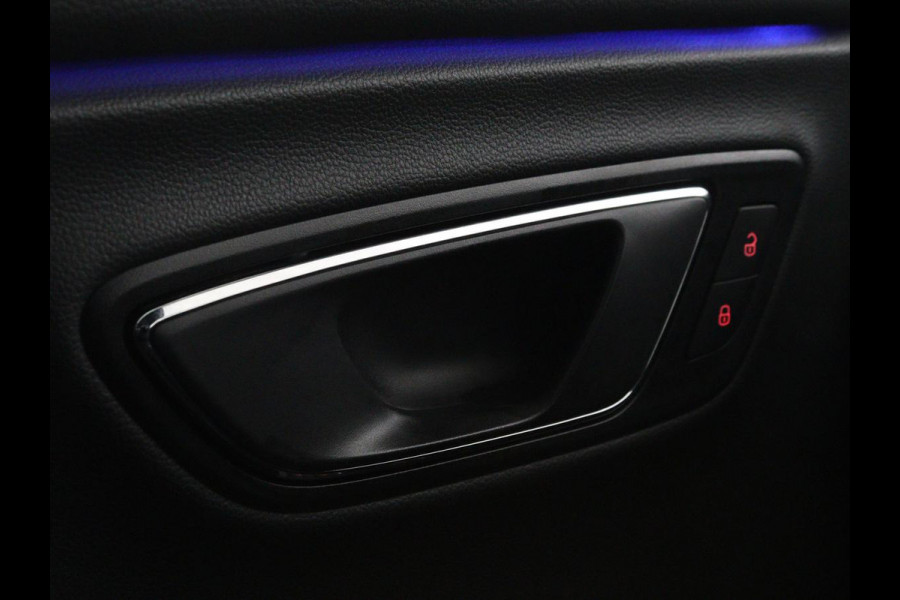 Seat León ST 1.5 TSI FR Intense | Panoramadak | DSG | Stoelverwarming | Carplay | Camera | Trekhaak | Full-LED | Keyless | Navigatie