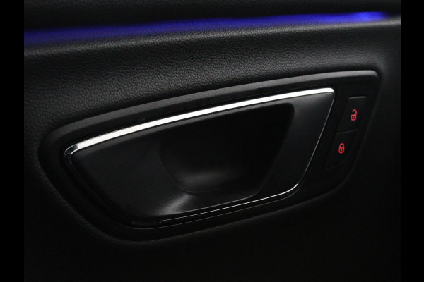 Seat León ST 1.5 TSI FR Intense | Panoramadak | DSG | Stoelverwarming | Carplay | Camera | Trekhaak | Full-LED | Keyless | Navigatie