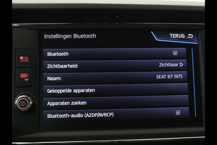 Seat León ST 1.5 TSI FR Intense | Panoramadak | DSG | Stoelverwarming | Carplay | Camera | Trekhaak | Full-LED | Keyless | Navigatie