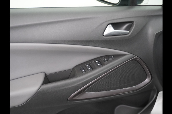 Opel Crossland X T111pk Trekhaak Apple Carplay Android Navi Dual Ecc Cruise Control WiFi Multi-Media 360°Camera Lmv DAB Keyless 1/2 Leder Verkeer Premium Innovation+ Pack LaneAssist Licht+Regensensor AGR Ergonomie Comfort-Sportstoelen EURO 6 Origineel Nederlandse Auto