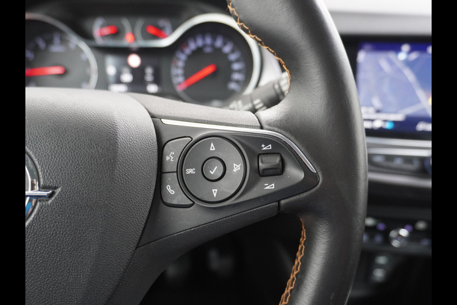 Opel Crossland X T111pk Trekhaak Apple Carplay Android Navi Dual Ecc Cruise Control WiFi Multi-Media 360°Camera Lmv DAB Keyless 1/2 Leder Verkeer Premium Innovation+ Pack LaneAssist Licht+Regensensor AGR Ergonomie Comfort-Sportstoelen EURO 6 Origineel Nederlandse Auto