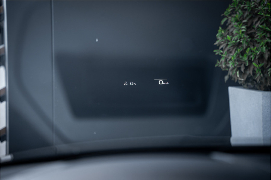 Audi RS3 Sportback 2.5 TFSI quattro - Panorama | Kuipstoelen | Sonos | Carbon
