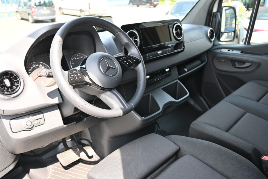 Mercedes-Benz Sprinter 317 CDI L2H2 Pro Geveerde stoel, Navigatie met camera, Draadloze telefoonlader