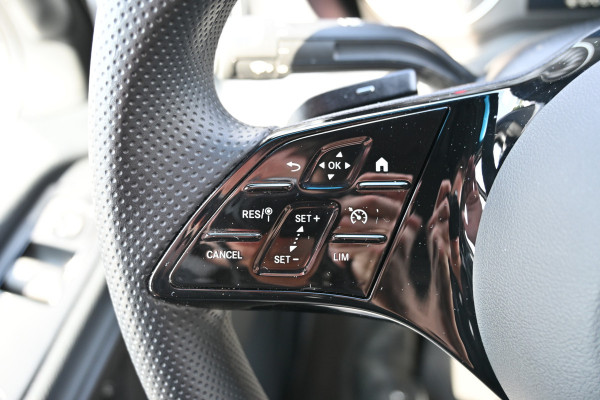 Mercedes-Benz Sprinter 317 CDI L2H2 Pro Geveerde stoel, Navigatie met camera, Draadloze telefoonlader