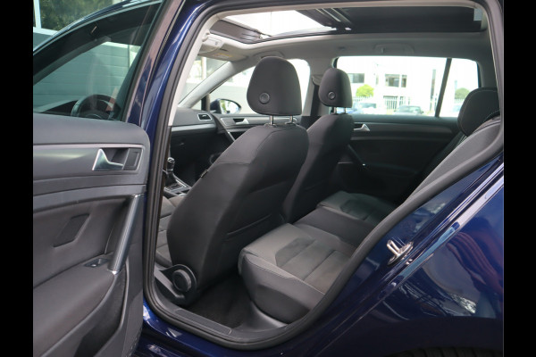 Volkswagen GOLF Variant 1.5 TSI Comfortline Business / Panoramadak
