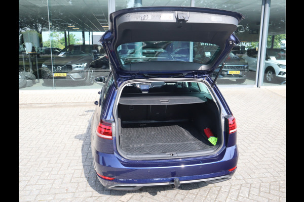 Volkswagen GOLF Variant 1.5 TSI Comfortline Business / Panoramadak