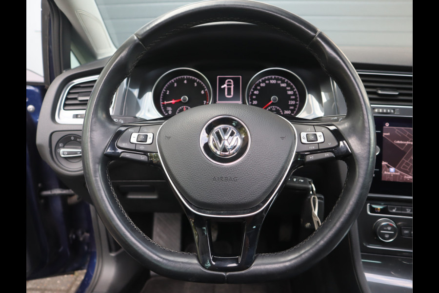Volkswagen GOLF Variant 1.5 TSI Comfortline Business / Panoramadak