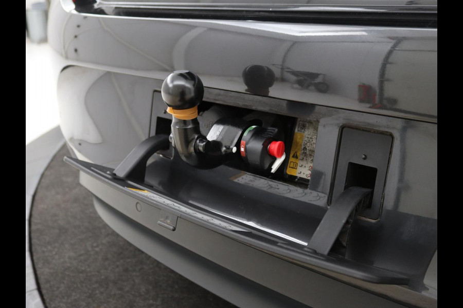 Volkswagen ID.3 First 58 kWh | Stoelverwarming | Camera | Adaptive cruise | Carplay | Navigatie | PDC | Climate control | Sfeerverlichting | LMV 18 inch