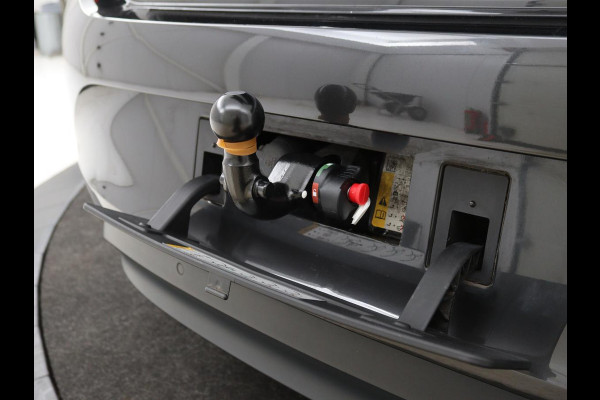Volkswagen ID.3 First 58 kWh | Stoelverwarming | Camera | Adaptive cruise | Carplay | Navigatie | PDC | Climate control | Sfeerverlichting | LMV 18 inch