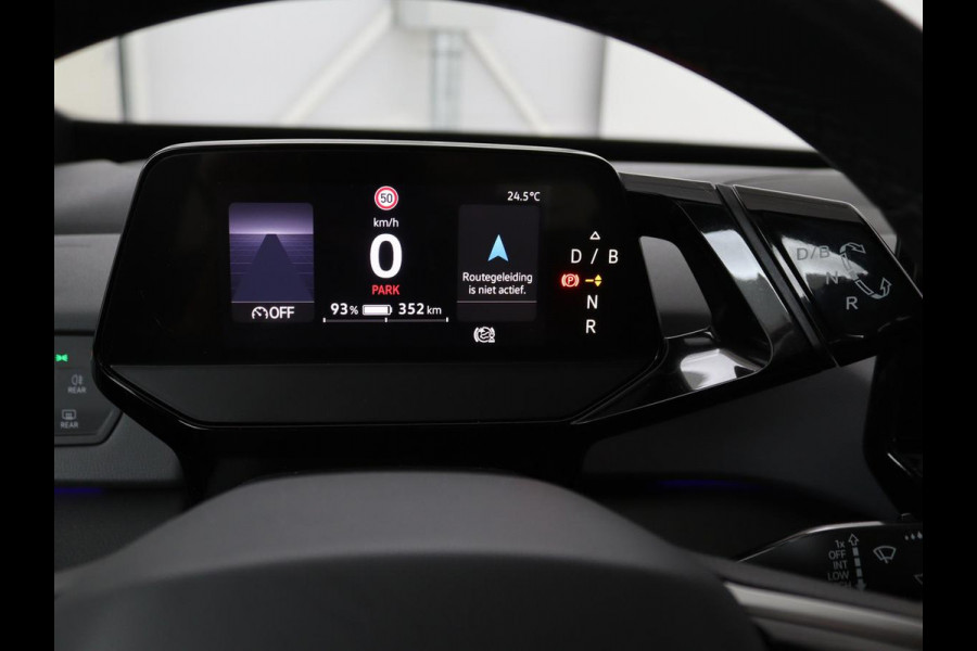 Volkswagen ID.3 First 58 kWh | Stoelverwarming | Camera | Adaptive cruise | Carplay | Navigatie | PDC | Climate control | Sfeerverlichting | LMV 18 inch