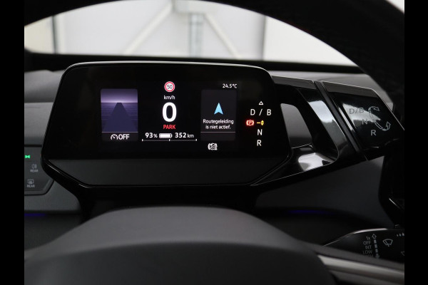 Volkswagen ID.3 First 58 kWh | Stoelverwarming | Camera | Adaptive cruise | Carplay | Navigatie | PDC | Climate control | Sfeerverlichting | LMV 18 inch