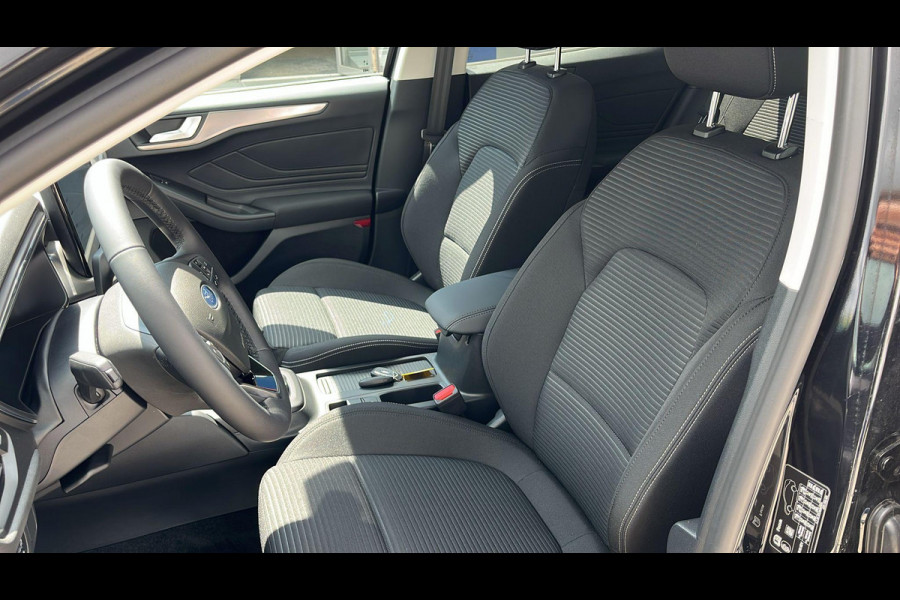 Ford FOCUS Wagon 1.0 EcoBoost Hybrid Titanium 125 pk | Winterpack | Full LED | SYNC 4 Navigatie | Draadloos Apple Carplay/Android auto | 16 inch Licht metaal
