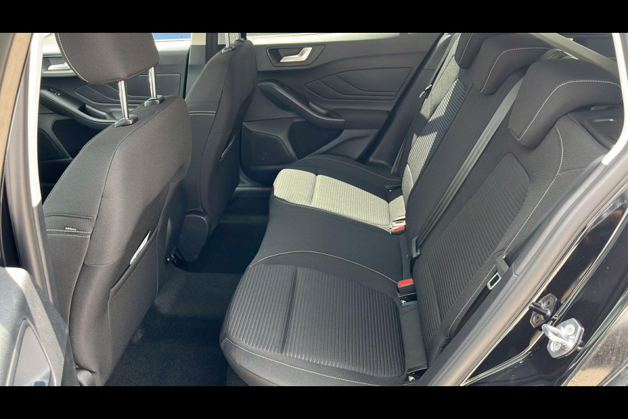 Ford FOCUS Wagon 1.0 EcoBoost Hybrid Titanium 125 pk | Winterpack | Full LED | SYNC 4 Navigatie | Draadloos Apple Carplay/Android auto | 16 inch Licht metaal