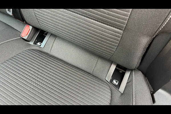 Ford FOCUS Wagon 1.0 EcoBoost Hybrid Titanium 125 pk | Winterpack | Full LED | SYNC 4 Navigatie | Draadloos Apple Carplay/Android auto | 16 inch Licht metaal