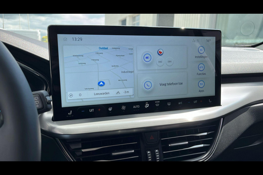 Ford FOCUS Wagon 1.0 EcoBoost Hybrid Titanium 125 pk | Winterpack | Full LED | SYNC 4 Navigatie | Draadloos Apple Carplay/Android auto | 16 inch Licht metaal