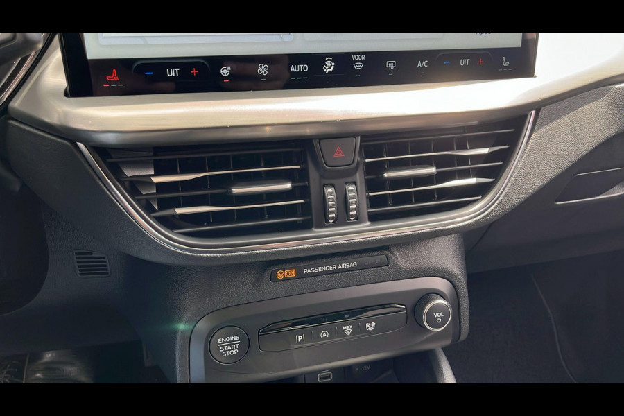 Ford FOCUS Wagon 1.0 EcoBoost Hybrid Titanium 125 pk | Winterpack | Full LED | SYNC 4 Navigatie | Draadloos Apple Carplay/Android auto | 16 inch Licht metaal
