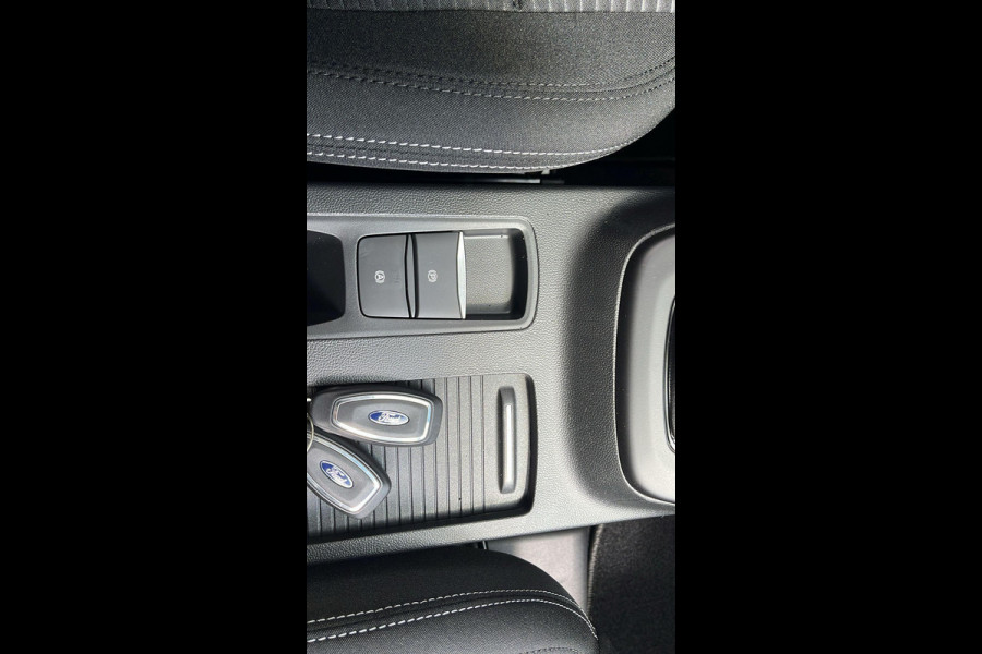 Ford FOCUS Wagon 1.0 EcoBoost Hybrid Titanium 125 pk | Winterpack | Full LED | SYNC 4 Navigatie | Draadloos Apple Carplay/Android auto | 16 inch Licht metaal
